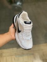 نایک v2سفید زن (۴۵۹) - Image 2