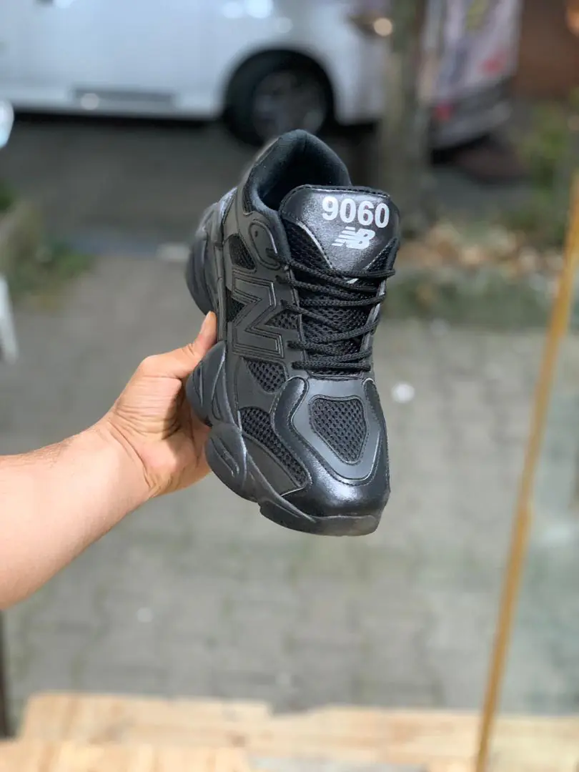 کتونی نیوبالانس 9060 تمام مشکی (284) - Image 3