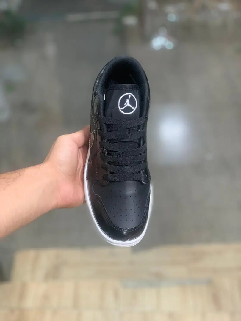 جردن وان ورنی مشکی زن (۴۵۷) - Image 3