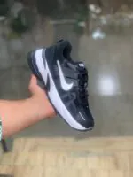 نایک v2 مشکی زیر سفید(460)