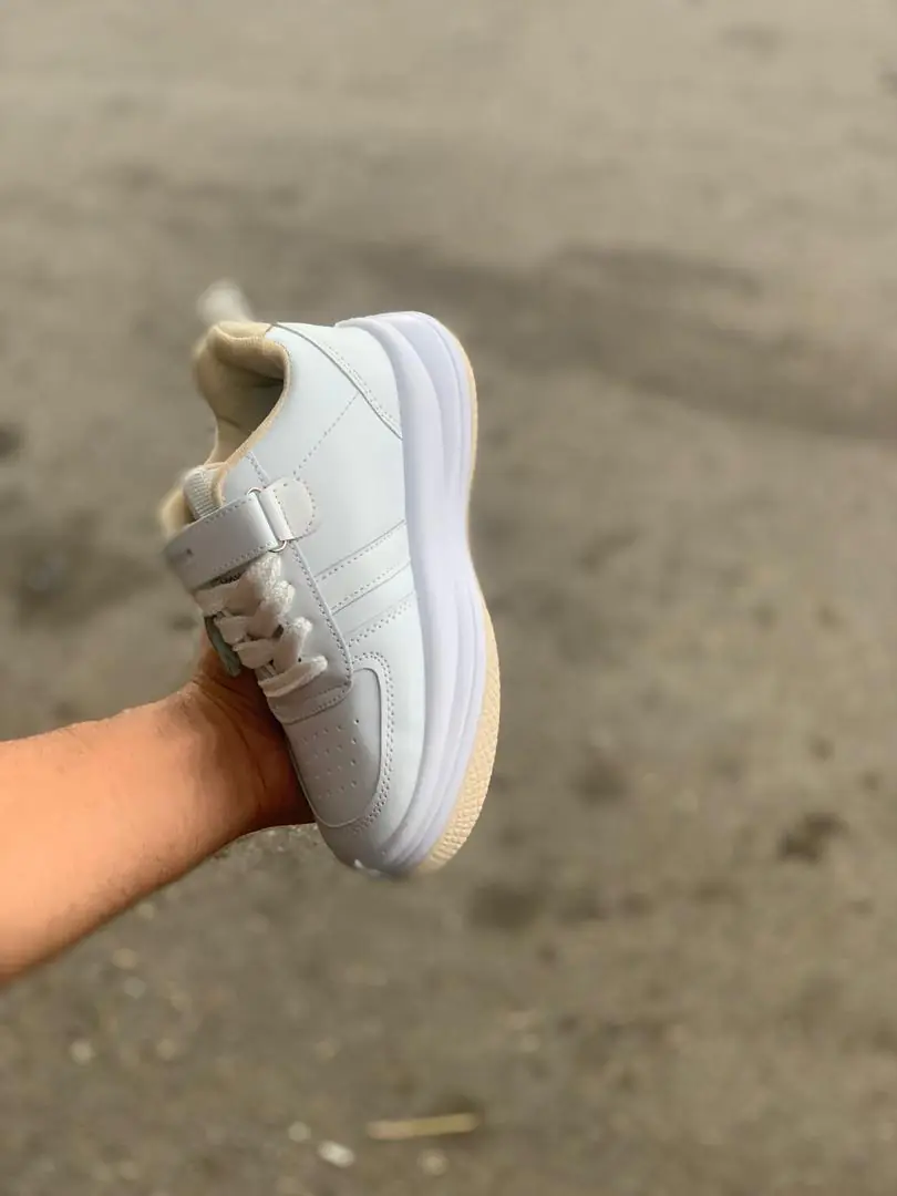 لاگوست سفید کرم (۴۸۰) - Image 3