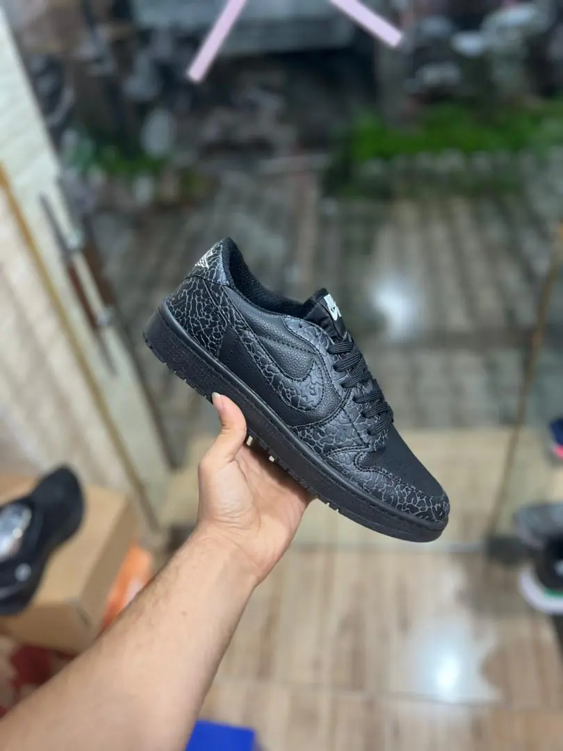 جردن وان دراگ مشکی تمام(۶۰۷) - Image 1