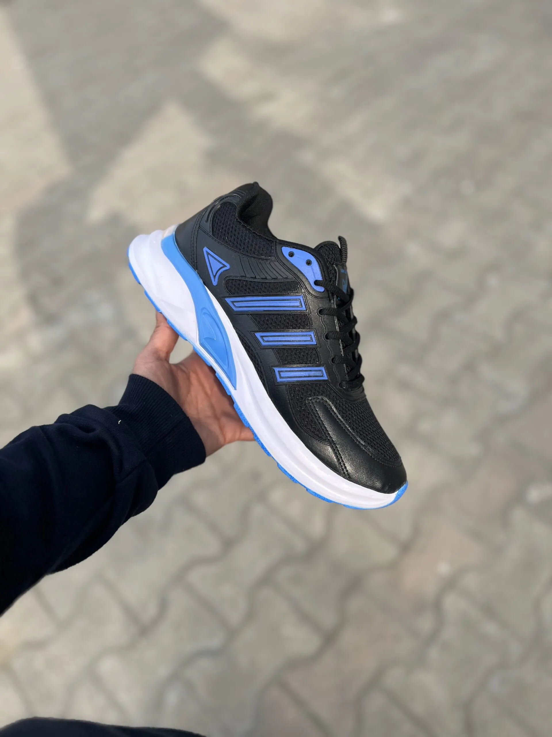 آدیداس مشکی آبی(۶۹۹) - Image 1